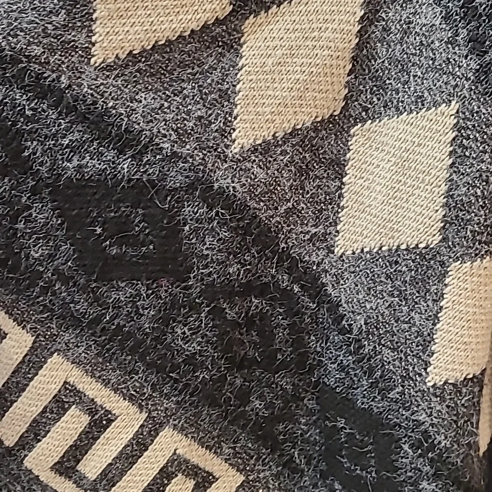 BLVD Aztec Cardigan​ - Picture 5 of 8